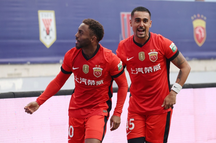 竞技宝-还剩一外援名额,沪媒:海港可能再度租借甚至回购加布里埃尔